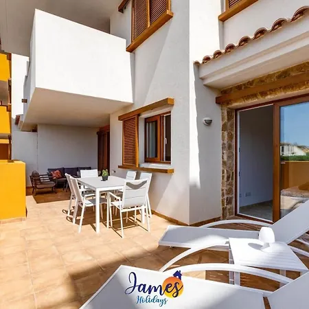 Διαμέρισμα Modern 3 Bedroom Apt With Com Pool Pp30