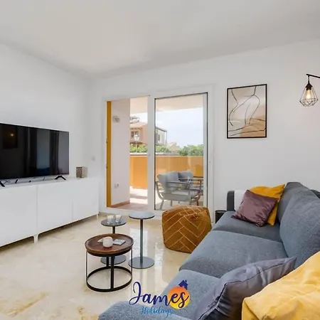 Modern 3 Bedroom Apt With Com Pool Pp30 Διαμέρισμα